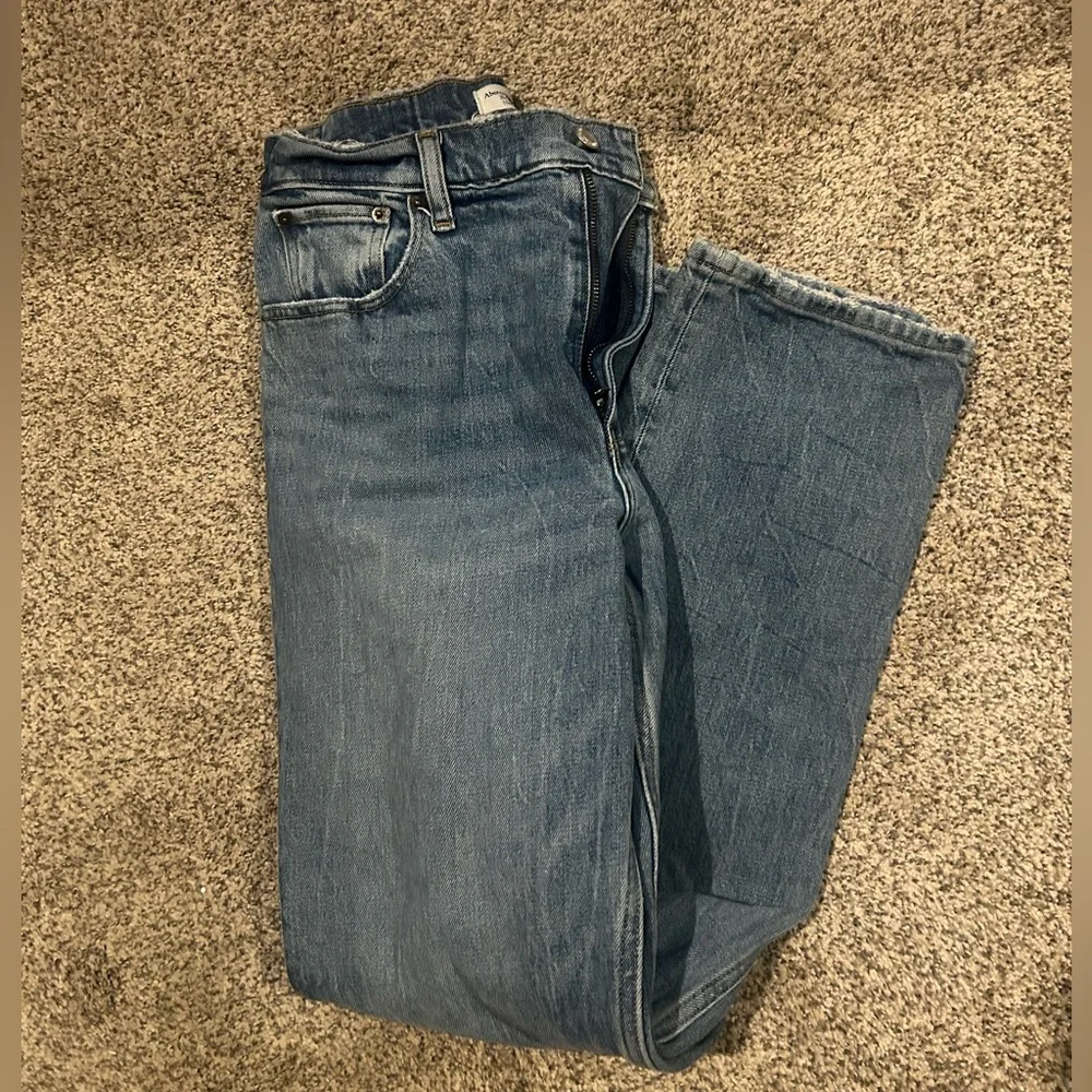 Abercrombie Ultra High Rise 90s Straight Jean - Picture 7 of 7